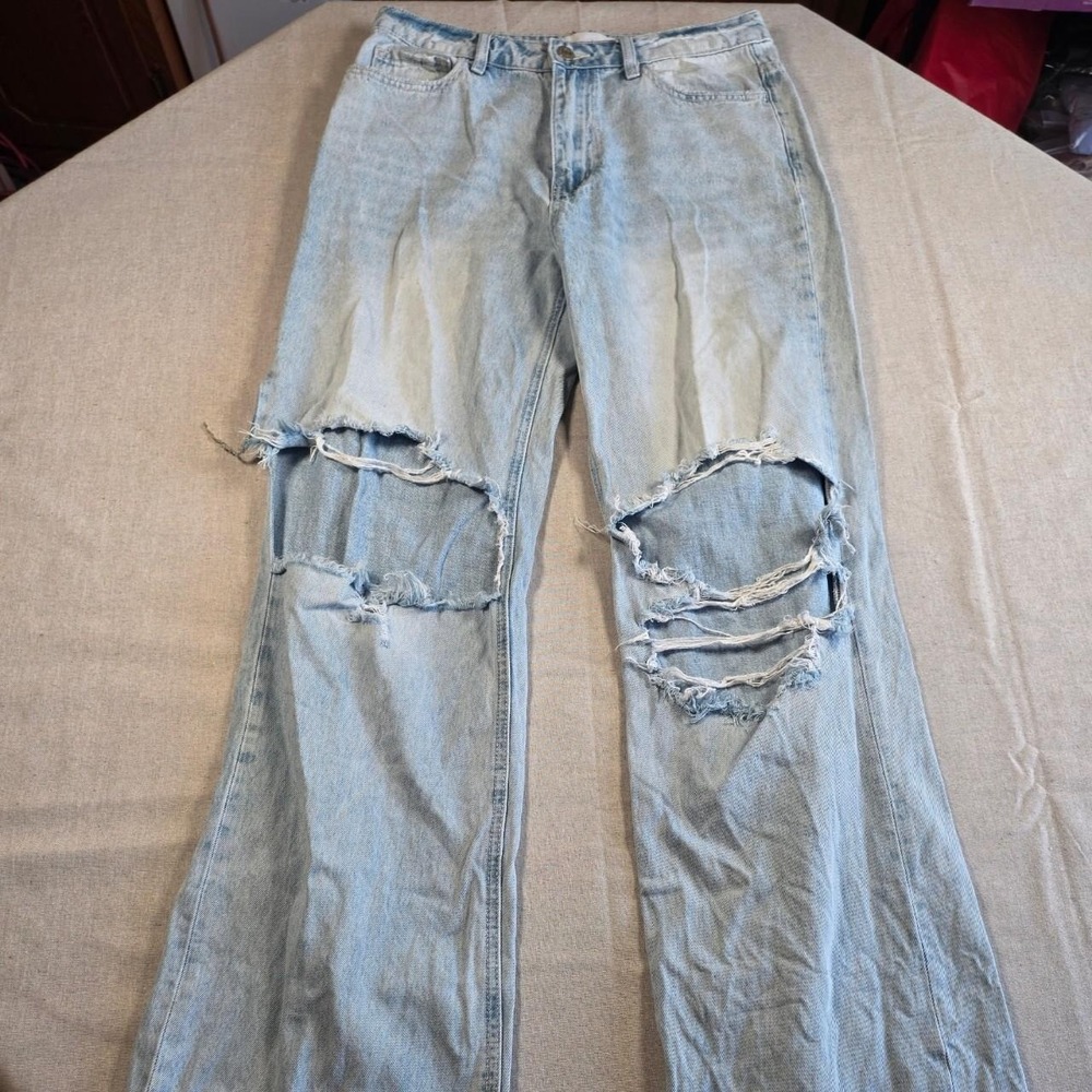 Womens Vervet Light Wash Distressed Jeans Style V2478 Cut 52166 (Sz 29) - Picture 2 of 8